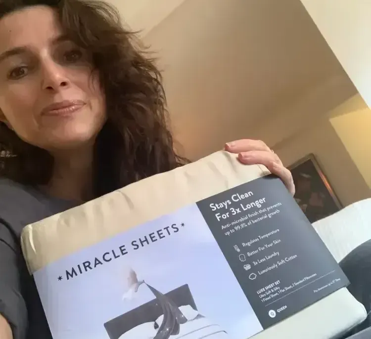 5 Star Review of Miracle Sheets by User Dorothee M. from Washington